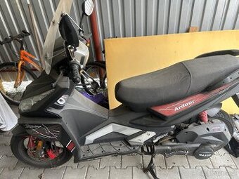 Skutr maxon 125ccm 2023