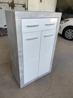 Komoda beton.