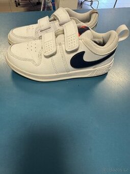 BOTY NIKE