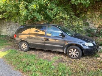 Chrysler Grand Voyager 7 míst