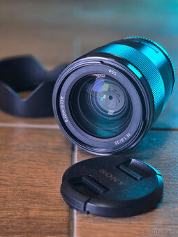 SONY objektiv 35mm, 1,8 světelnost