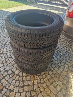 zimní pneu Pirelli 215/55 R18