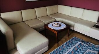 Kožená sedačka - barva bílé kávy - krémová