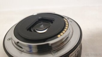 Sony 16-50mm f/3.5-5.6