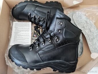 Nové celokožené boty Gore-Tex vel. 9/43 používané Policií ČR