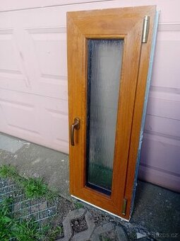 Plastové okno 40x104