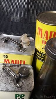 Plechovky s originálním olejem