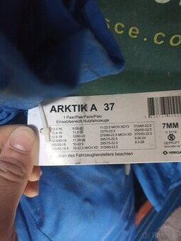 Sněhové řetězy.bus, nákladní auto.atd