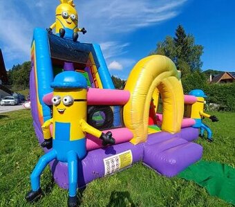 Skákací hrad - Fun city