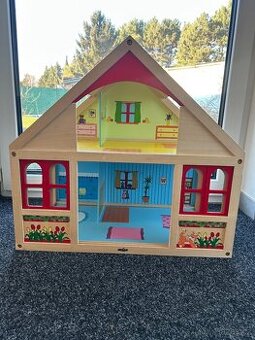 Domeček pro malé figurky