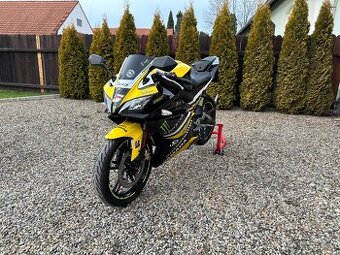 Yamaha yzf-r 125 11kw Nová STK