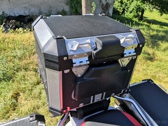 Zádová opěrka spolujezdce na zadní kufr TopCase