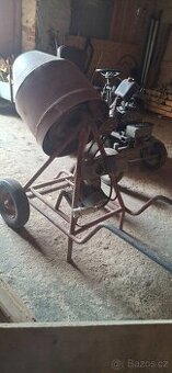 Stavební míchačka