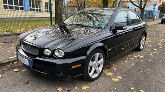 Jaguar X 2.2D Kuze Xenony Alu kola Zimní pneu
