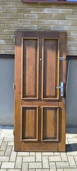 Dubové dveře