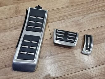 AUDI SPORTOVE NASLAPY NA PEDALY