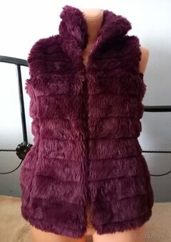 Vesta s kožíškem