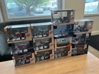 Modely motorek JAVA A ČZ 1:18