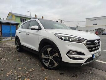 Hyundai Tucson 2.0 CRDi 4x4 Premium – 171 kW – Servis Hyunda