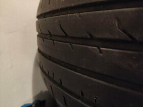 Prodám 2ks kvalitních letních pneu Kumho Crugen 225/60 R18