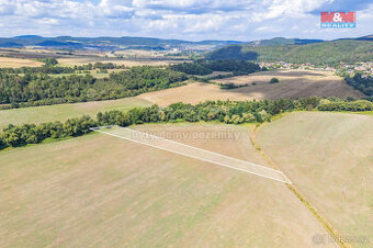 Prodej pole, 4548 m², Lochovice
