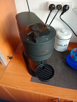 Kávovar Nespresso na kapsle