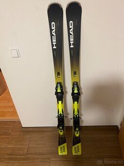 HEAD Supershape e-Speed 156 cm – skvělé sjezdové lyž