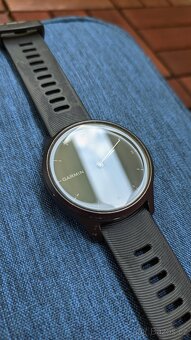 Garmin vivomove style