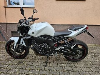 Yamaha FZ1N, 2011, najeto jen 12 tis. km - stav nové