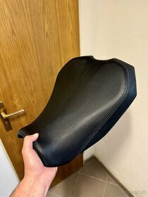 Sedlo řidiče Yamaha Tracer 900 TOP STAV