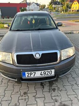 Škoda Superb 1