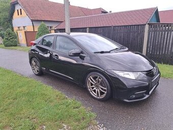 Honda Civic 1.8i-VTEC 104kw