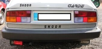 Samolepka na zadní čelo Škoda 105,120,125,130,135,135, Rapid
