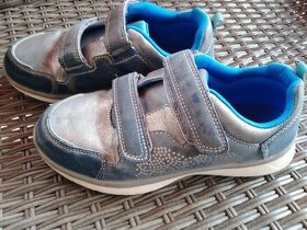 Dívčí obuv "sneaker" velikost 34