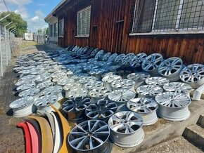 (č.53) kusové Alu disky Ford