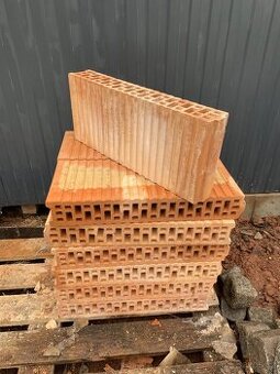 Cihly a příčkovky Porotherm