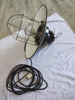 Industriální světlo