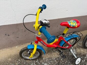 Dětské kolo s přídavný má kolečkama