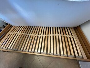 Postel z masivu 180x200 cm