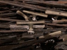 Mosazne historicke klicky do oken