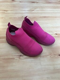 Dámské růžové boty Bebe