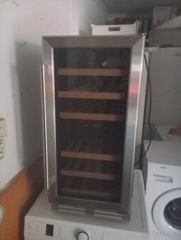 Dvouzónová vinotéka se zárukou