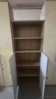Kancelářská skříň nebo set