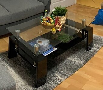 Skleněný konferenční stolek