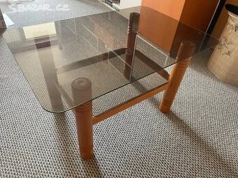 Konferenční stolek