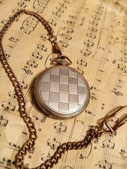 Krásne strieborné ART DECO vreckové hodinky