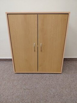 PRODÁM 2 MENŠÍ SKŘÍŇKY