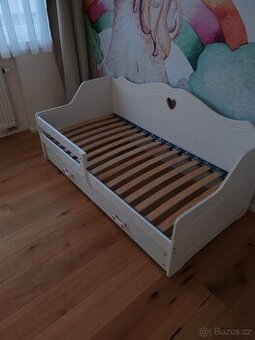 Dětská postel 160 cm