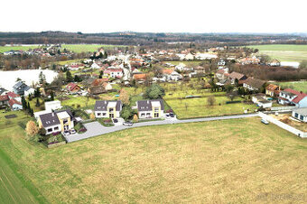 3x pozemek v obci Bratčice u Potěh