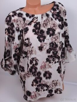 Halenka F&F světlá s květy vel. 46